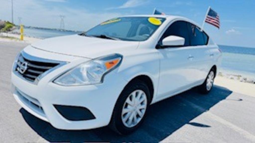 2017 Nissan Versa Sedan