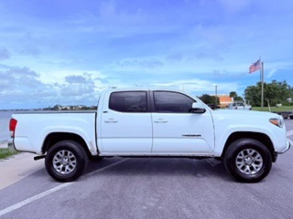 2017 Toyota Tacoma SR5 - Photo 9