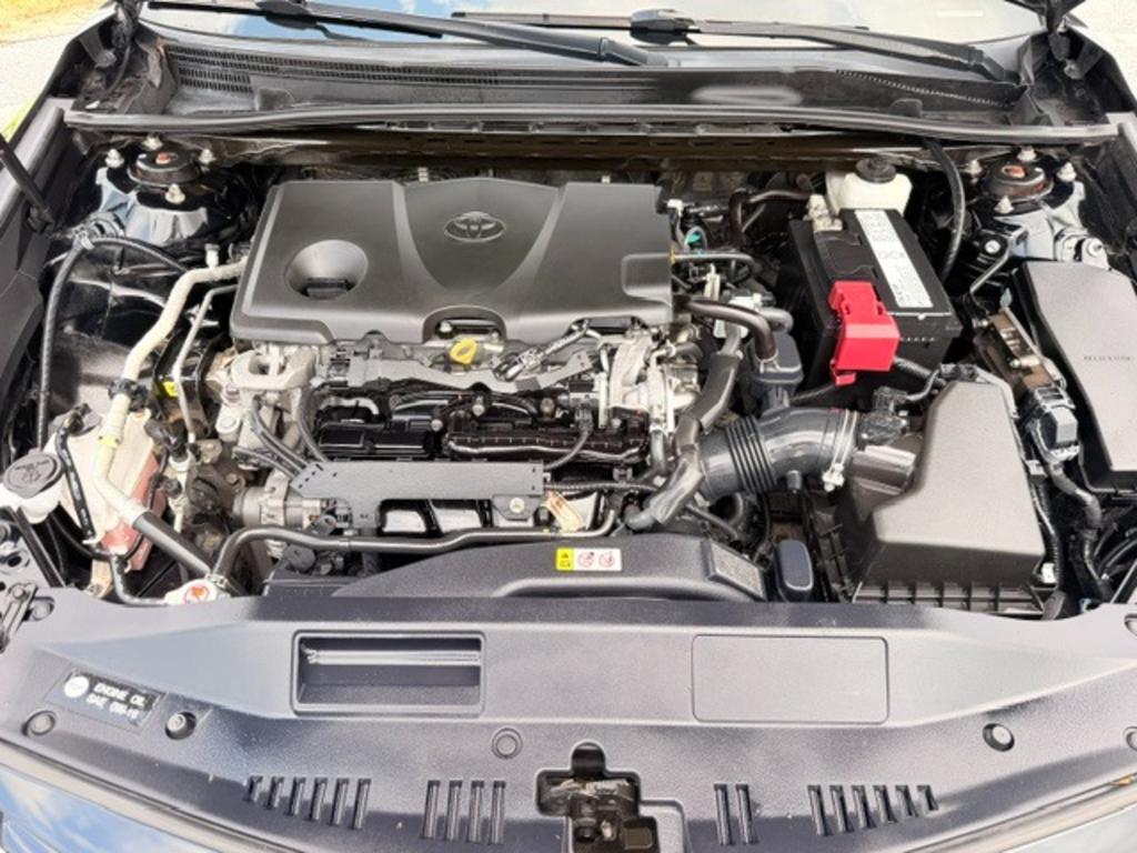 2020 Toyota Camry LE - Photo 18