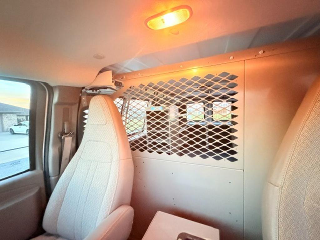 2019 Chevrolet Express Cargo Work Van - Photo 11